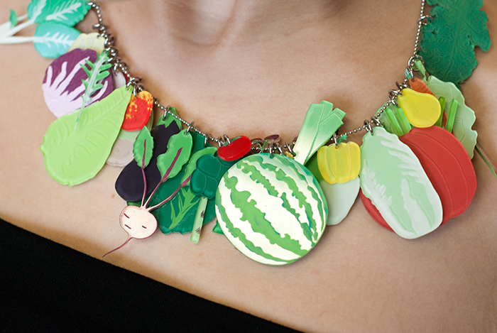 Obst- und Gemüse-Anhänger-Collier mit mehreren Sorten von Johanna Diepenbrock